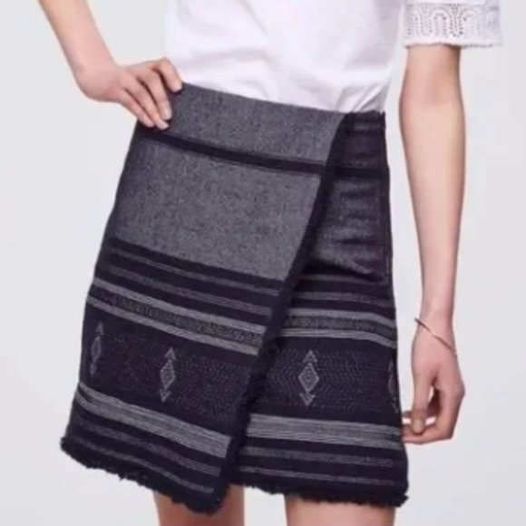 LOFT Dresses & Skirts - Loft Navy Jacquard Tweed Fringe Wrap Skirt Size 12